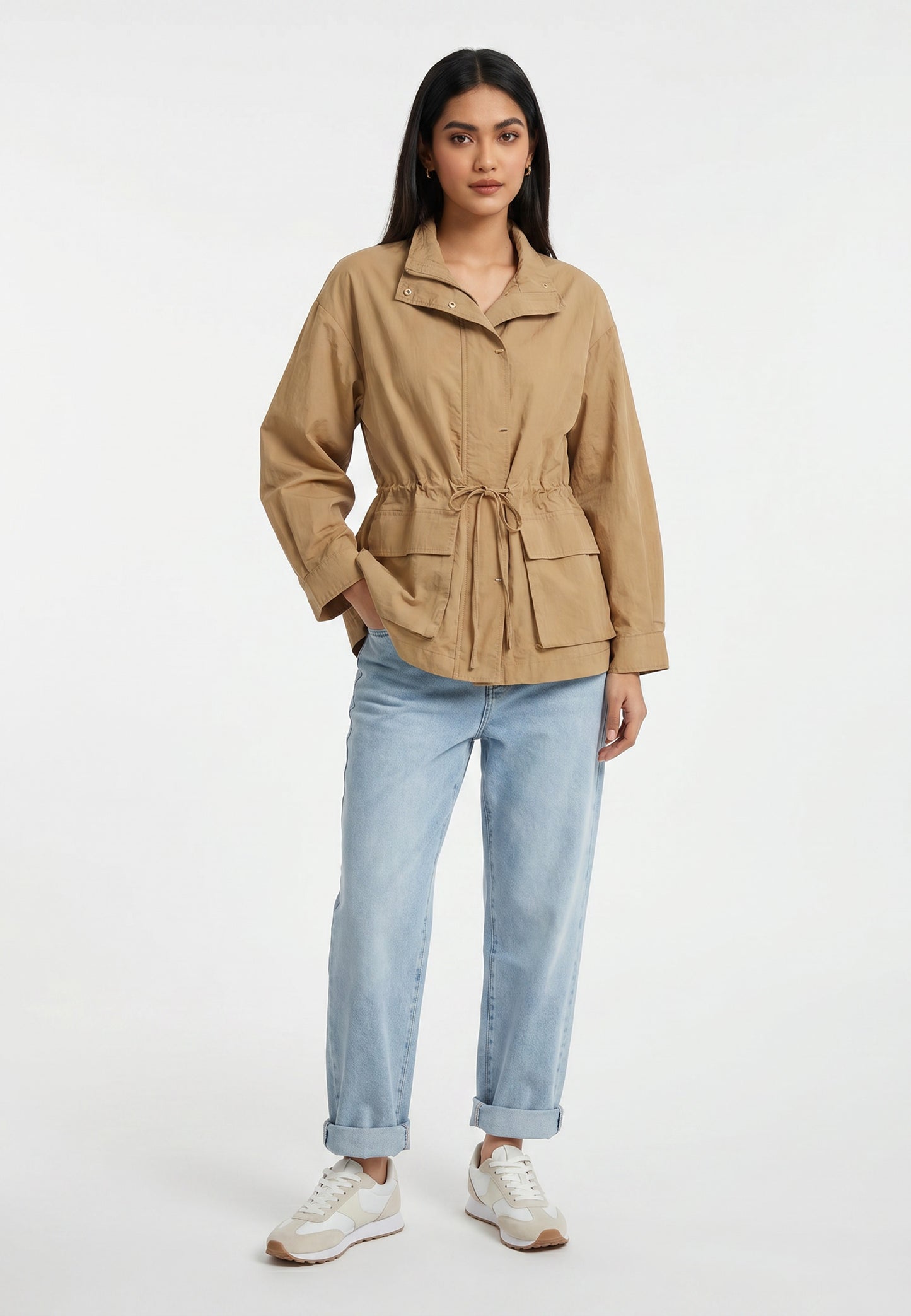 Kurtka Belaro – Safari Beige z Wiązanym Paskiem