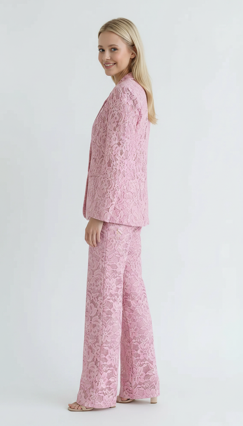 Elegancki Różowy Komplet Koronkowy – Marynarka i Spodnie Wide-Leg