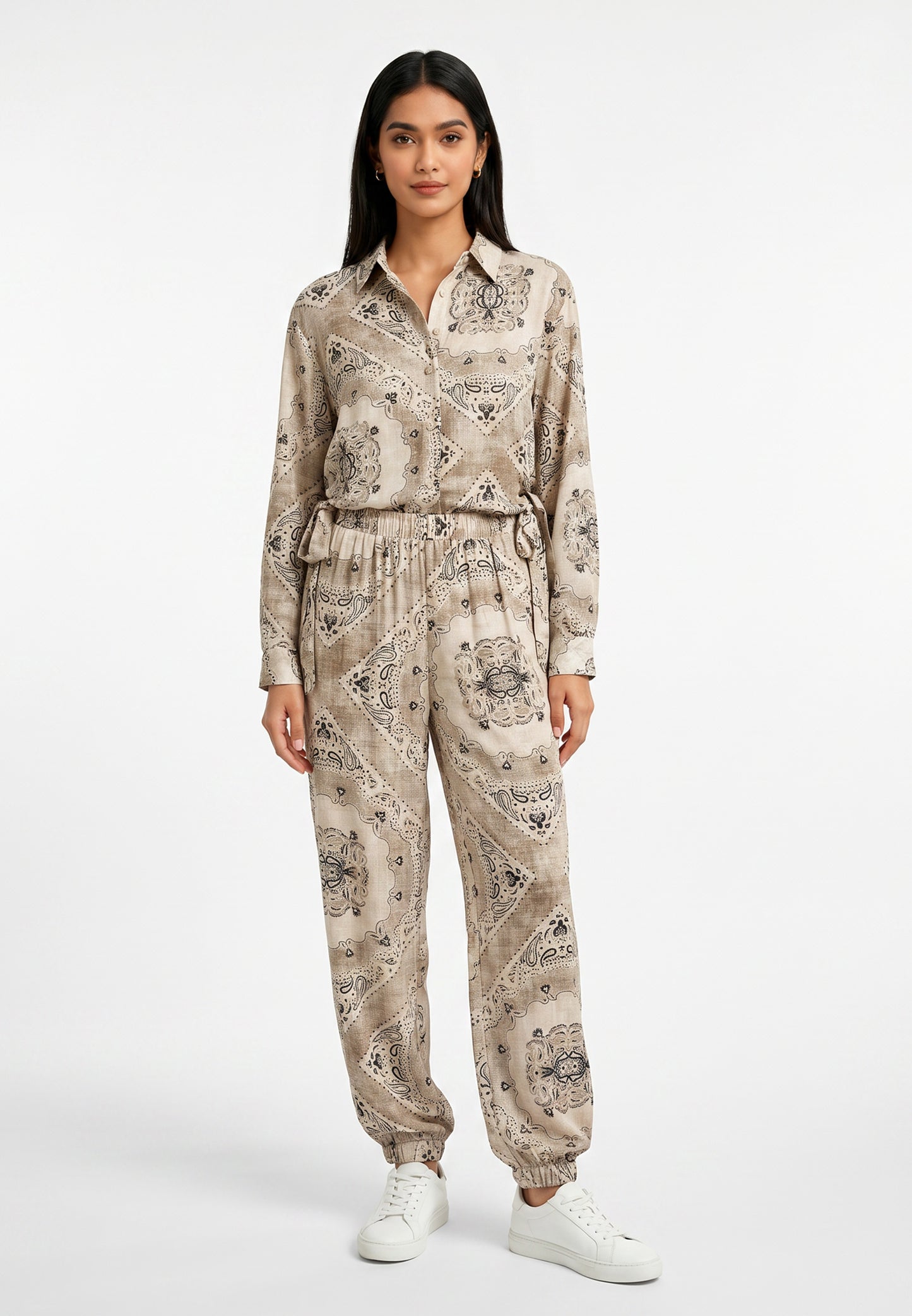 Komplet Imperial – Koszula + Spodnie Jogger w Paisley Print Beż